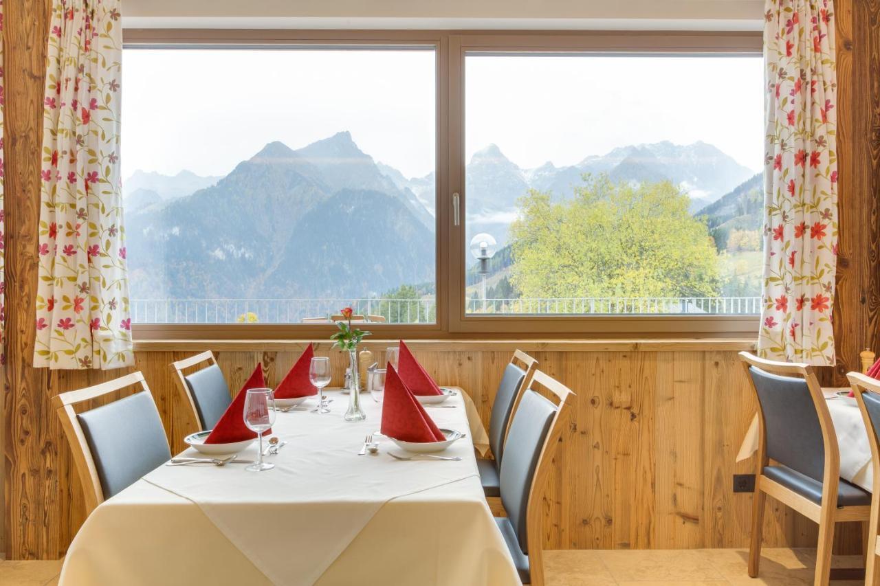 Hotel Burtschahof Bürserberg Екстериор снимка
