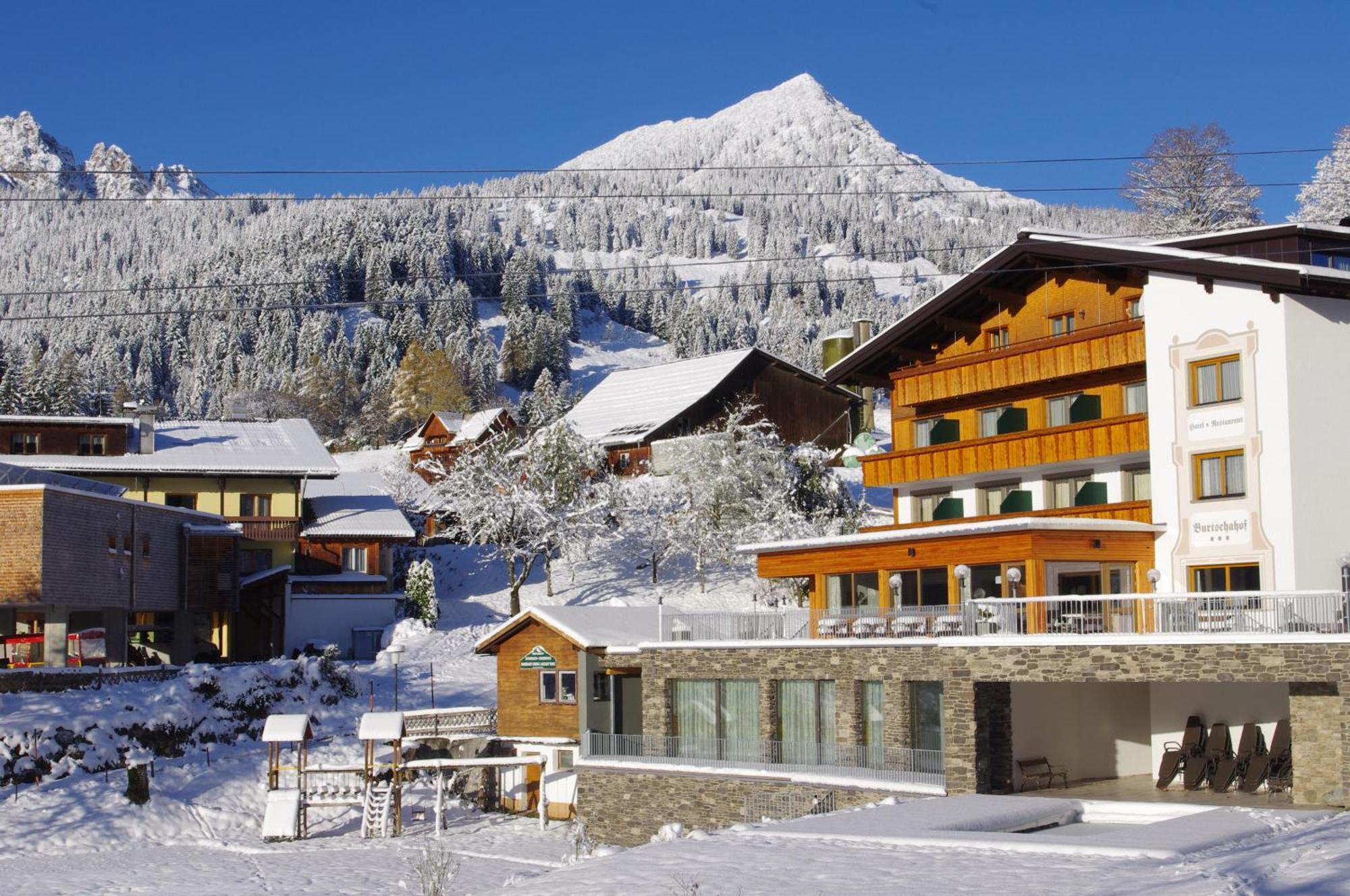 Hotel Burtschahof Bürserberg Екстериор снимка