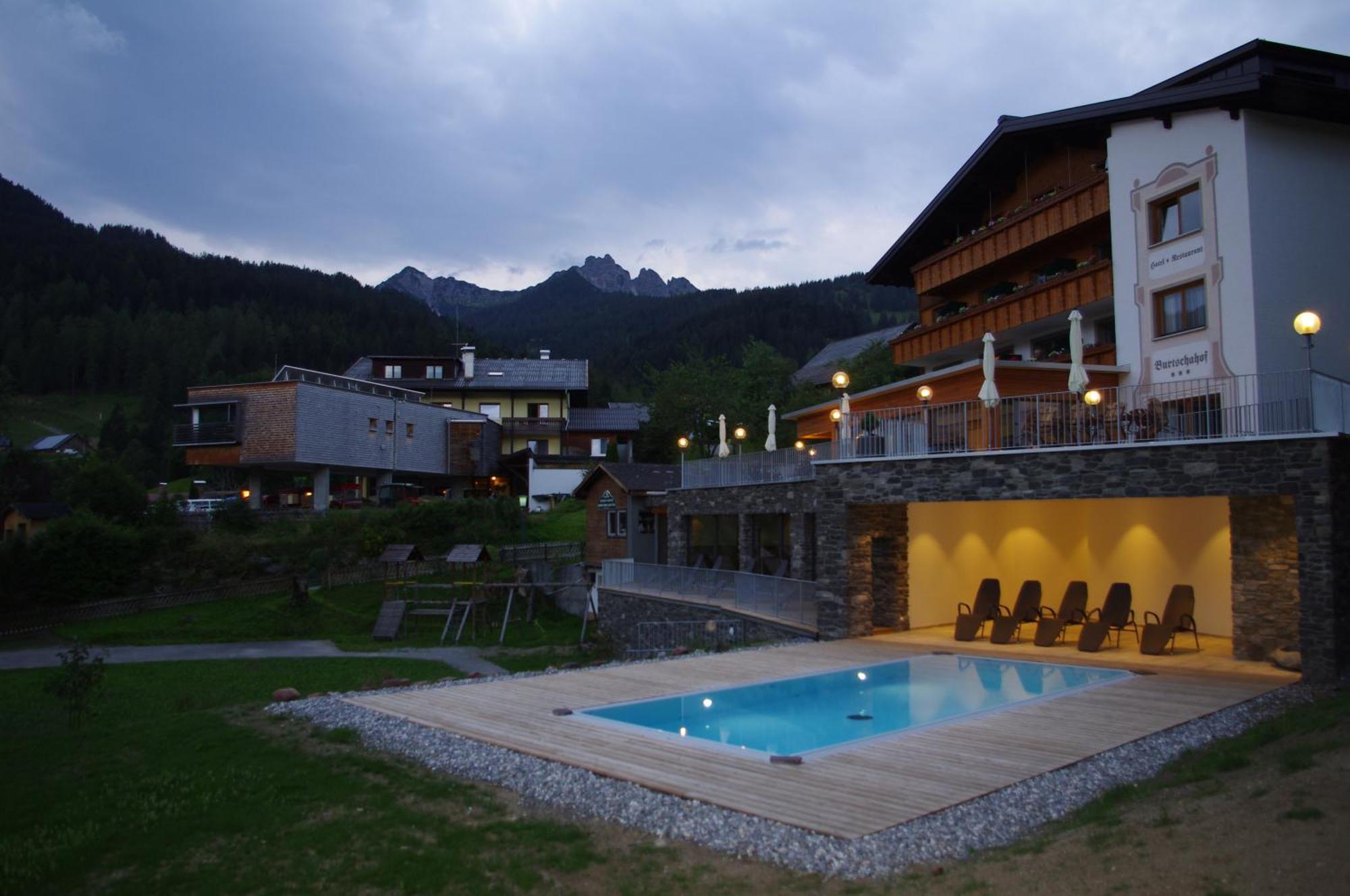 Hotel Burtschahof Bürserberg Екстериор снимка