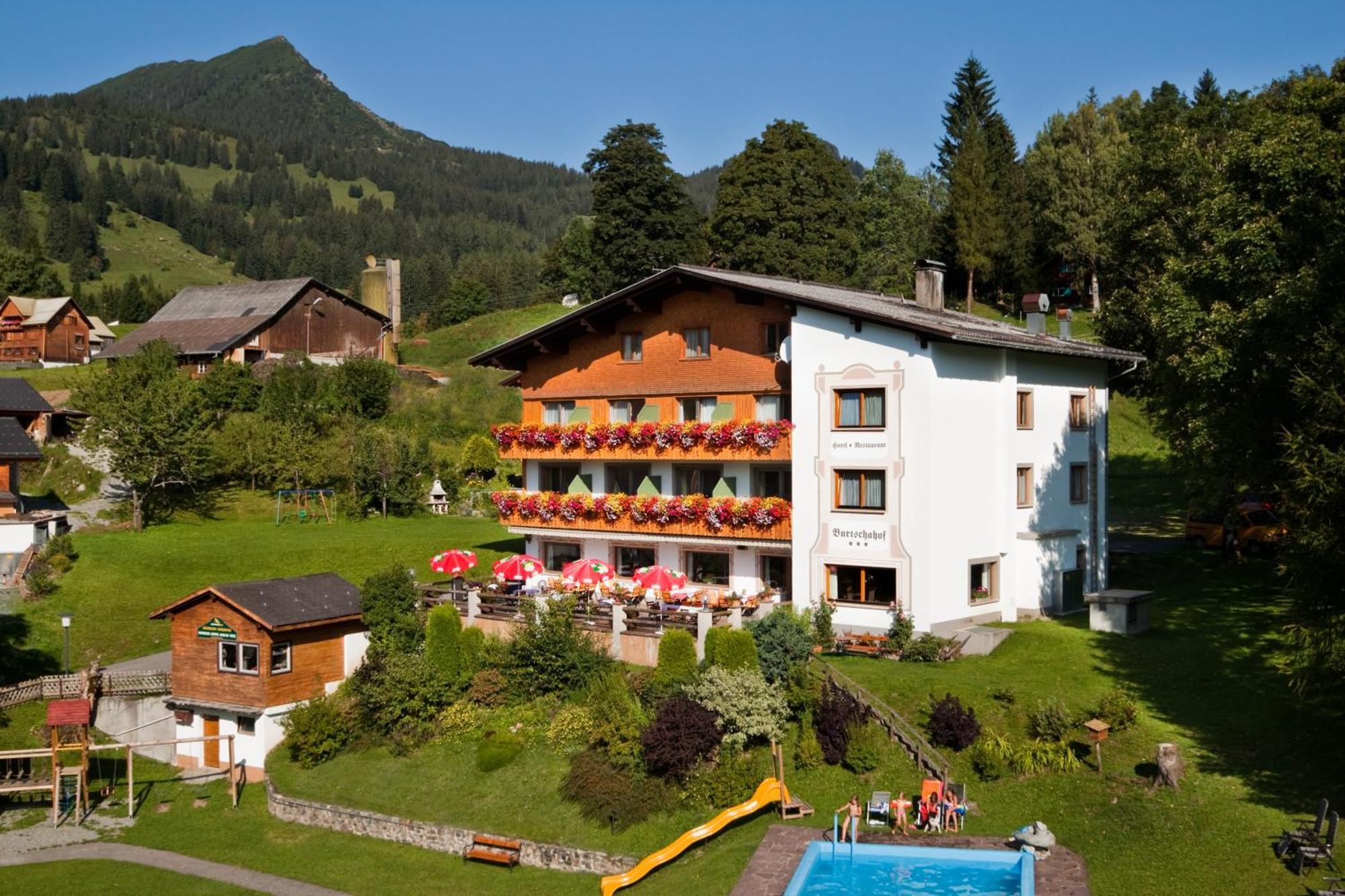 Hotel Burtschahof Bürserberg Екстериор снимка